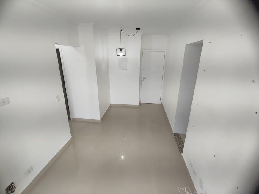 Apartamento à venda com 2 quartos, 63m² - Foto 2