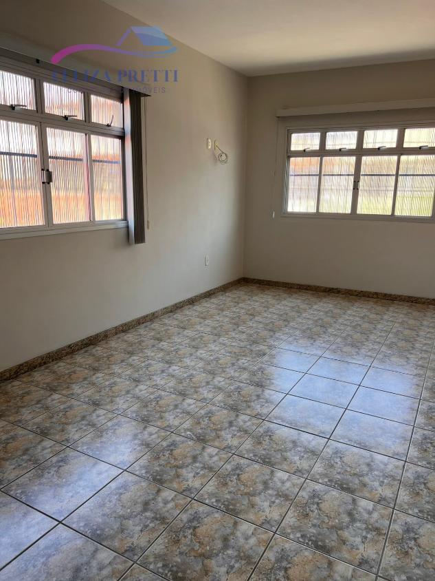 Casa à venda com 5 quartos, 260m² - Foto 5