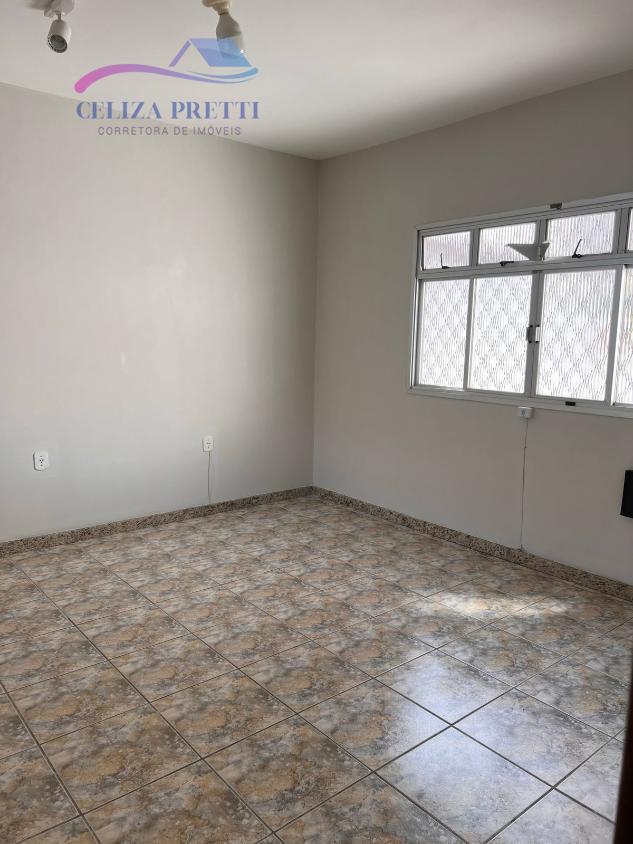 Casa à venda com 5 quartos, 260m² - Foto 6