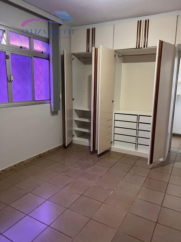 Casa à venda com 5 quartos, 260m² - Foto 16