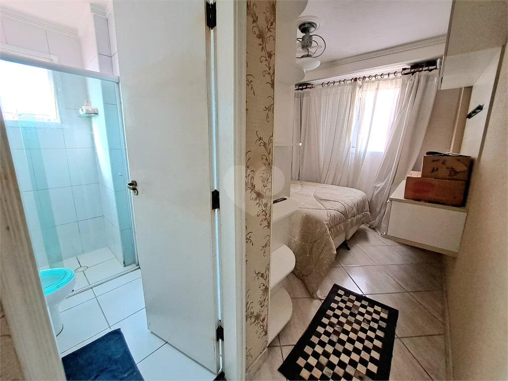 Apartamento à venda com 2 quartos, 75m² - Foto 11