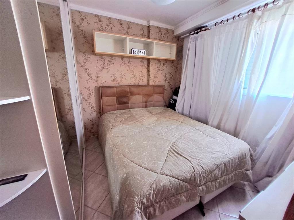 Apartamento à venda com 2 quartos, 75m² - Foto 12