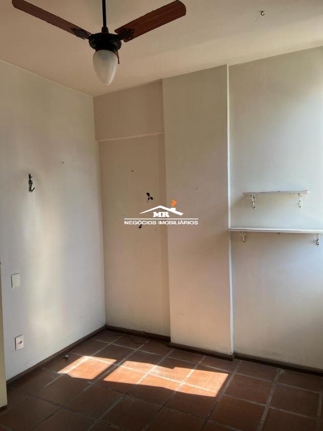 Apartamento à venda com 3 quartos, 115m² - Foto 8