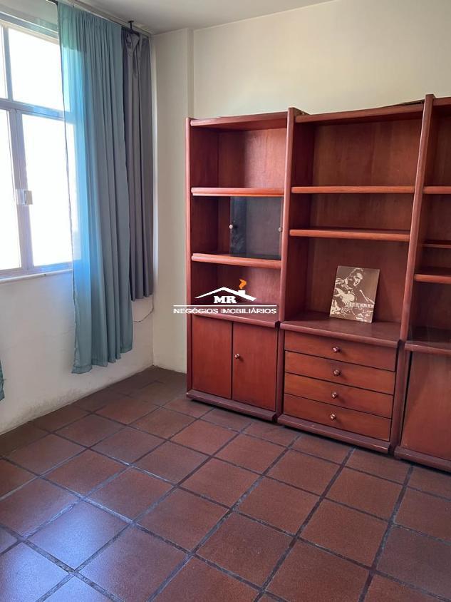 Apartamento à venda com 3 quartos, 115m² - Foto 3