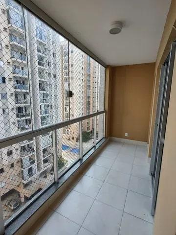 Apartamento à venda com 2 quartos, 62m² - Foto 2