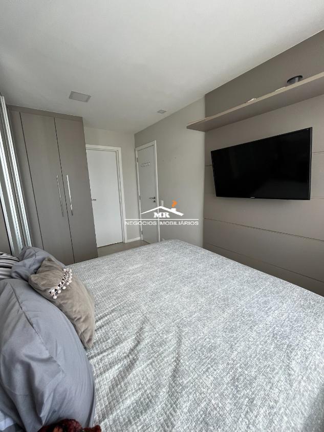 Apartamento à venda com 2 quartos, 75m² - Foto 10