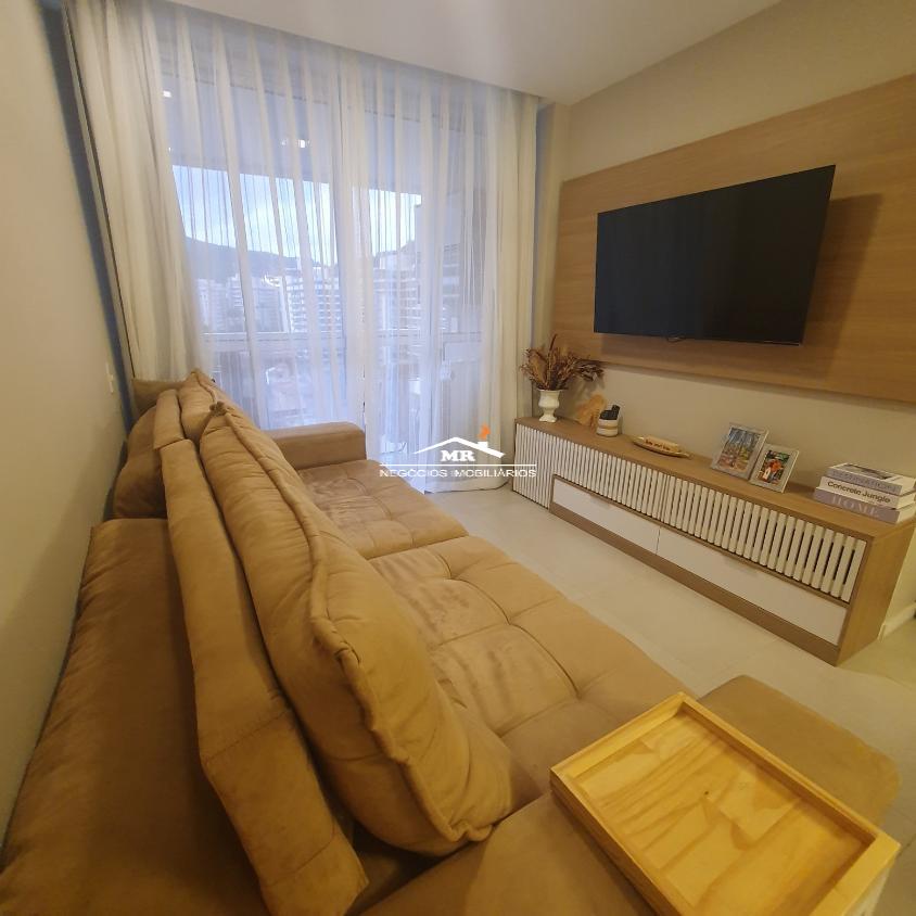 Apartamento à venda com 2 quartos, 75m² - Foto 5