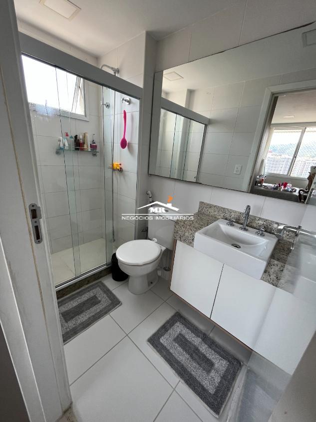 Apartamento à venda com 2 quartos, 75m² - Foto 12