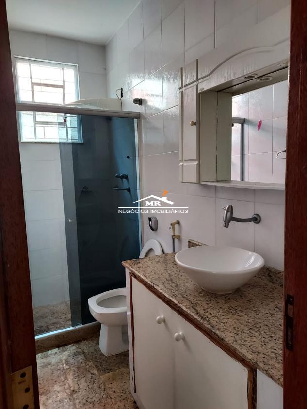 Casa à venda com 4 quartos, 200m² - Foto 19