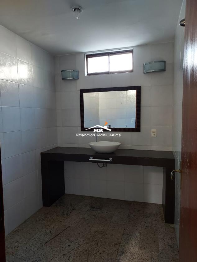 Casa à venda com 4 quartos, 200m² - Foto 18