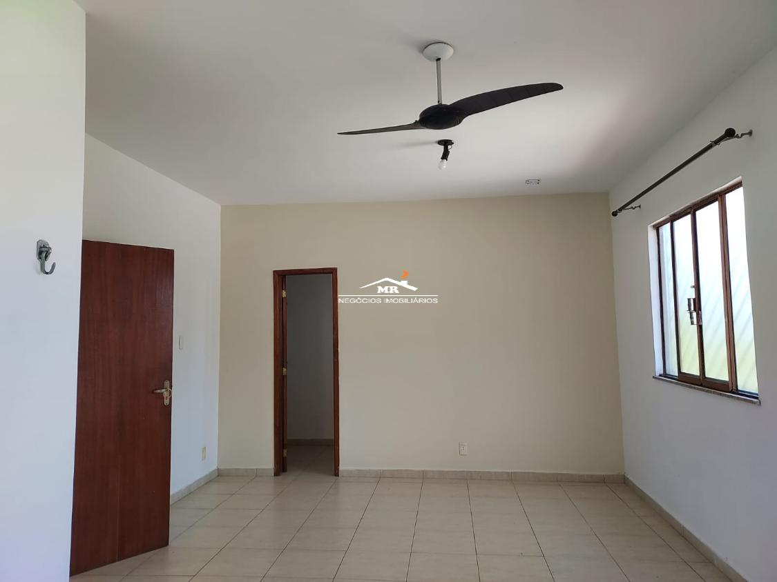 Casa à venda com 4 quartos, 200m² - Foto 10