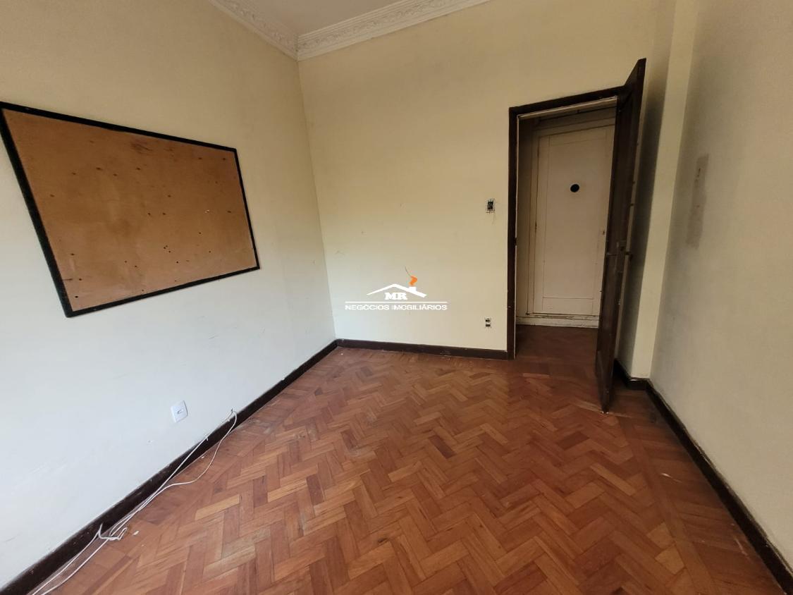 Apartamento à venda com 3 quartos, 138m² - Foto 11