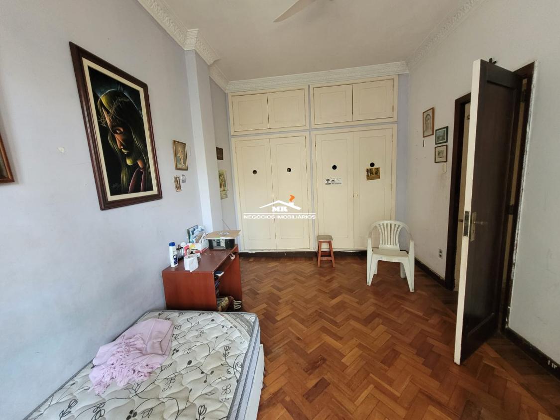 Apartamento à venda com 3 quartos, 138m² - Foto 8