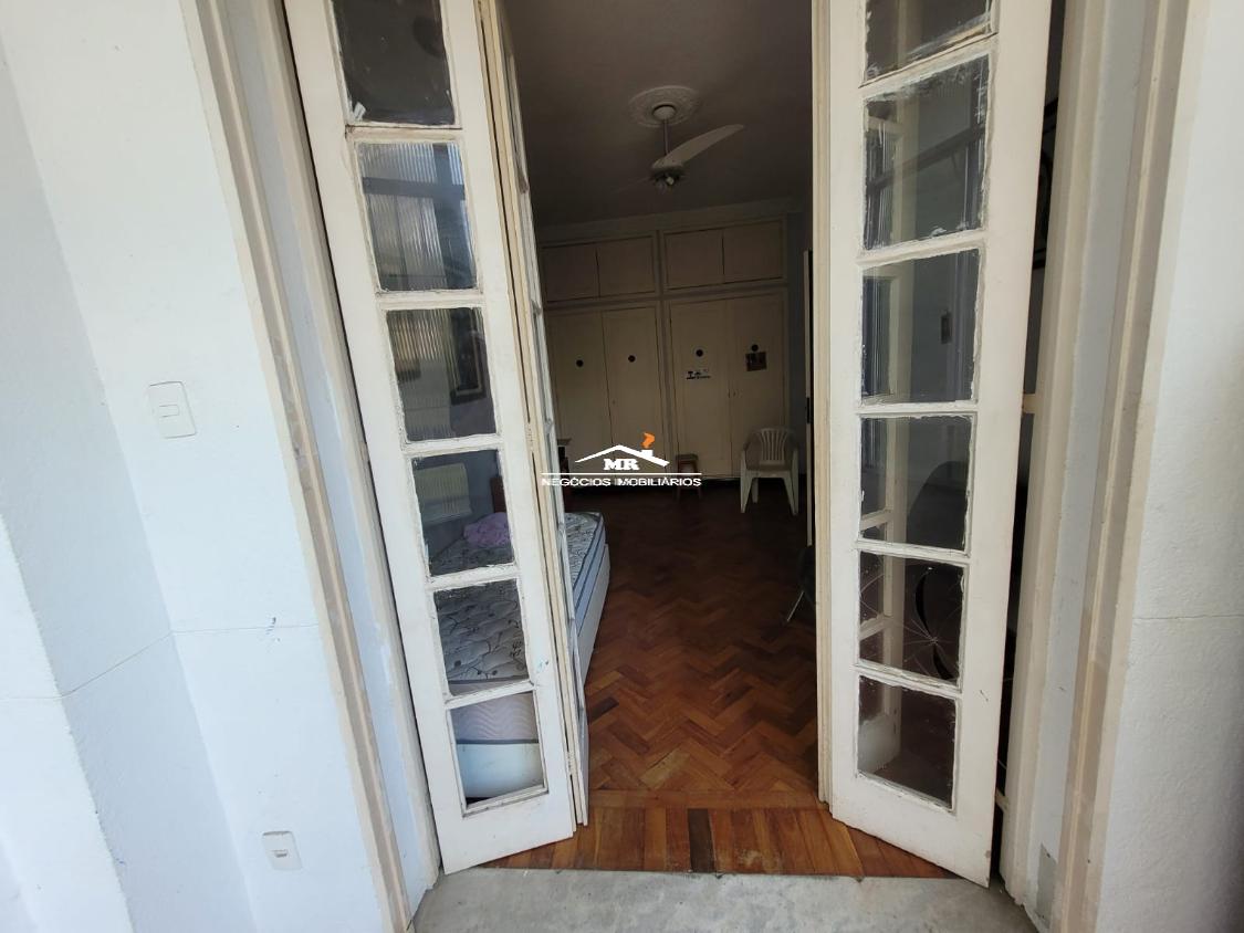 Apartamento à venda com 3 quartos, 138m² - Foto 14