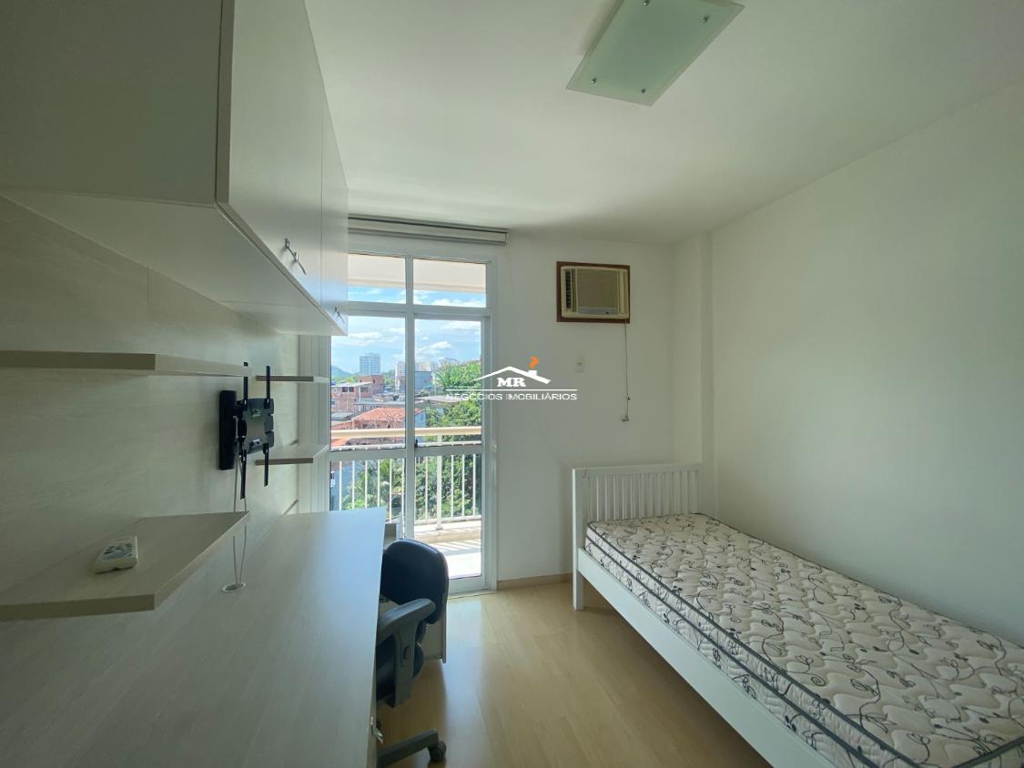 Apartamento à venda com 3 quartos, 115m² - Foto 13