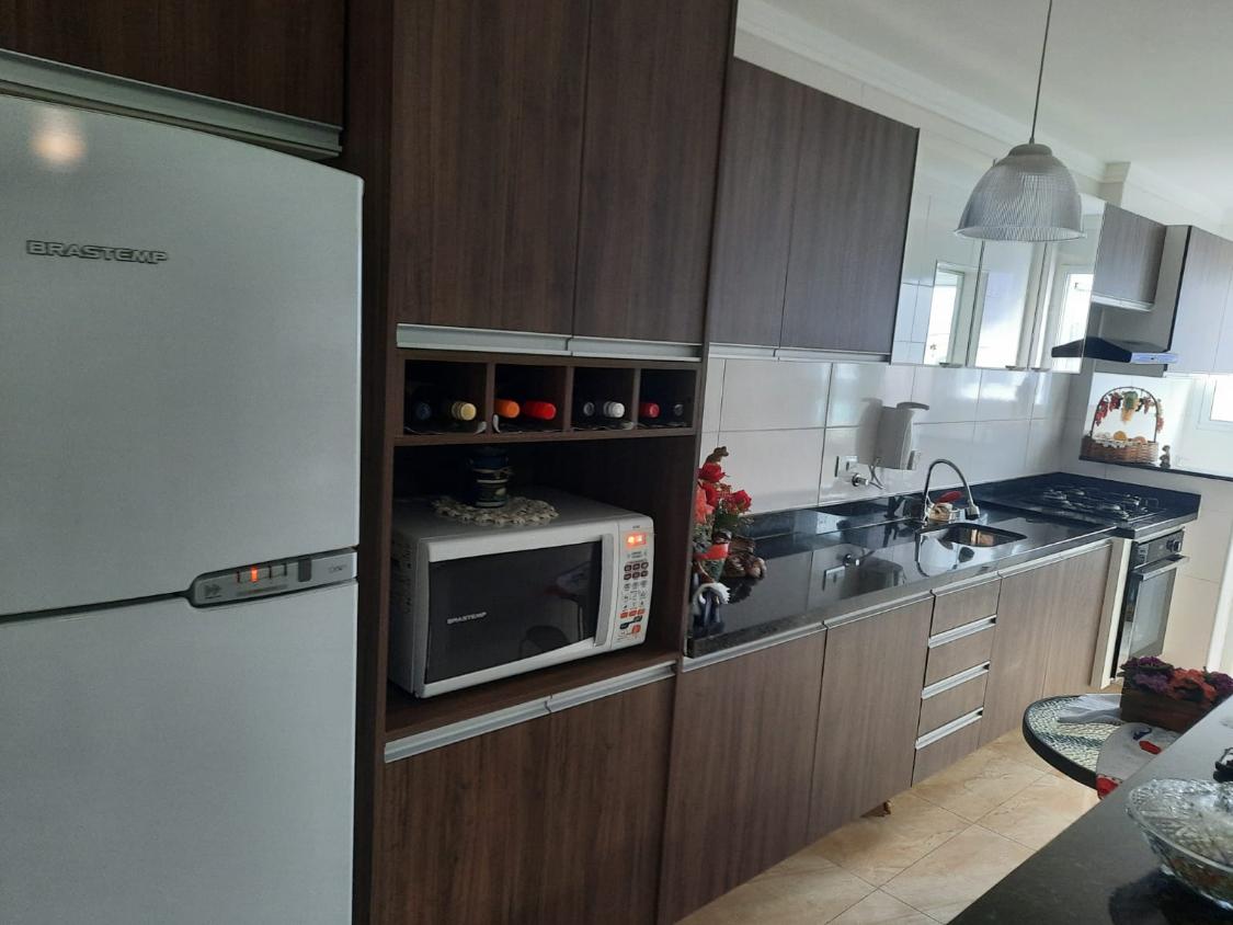 Apartamento à venda com 2 quartos, 75m² - Foto 3