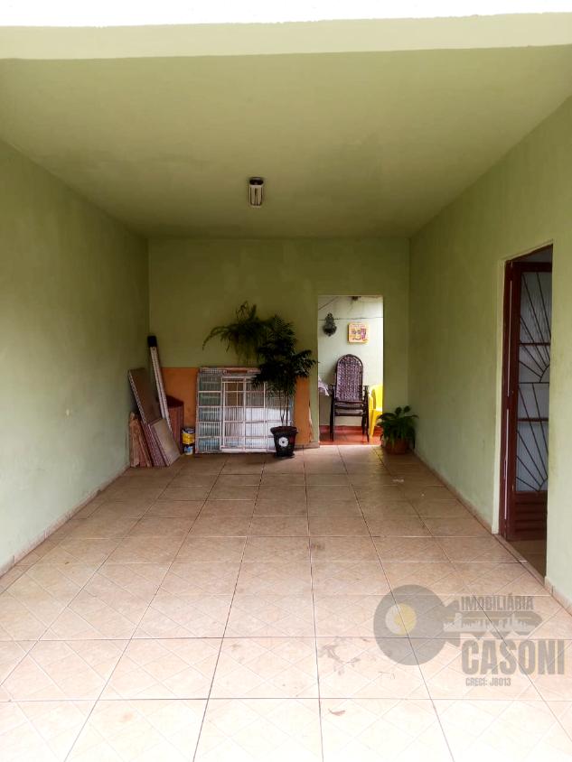 Casa à venda com 2 quartos, 338m² - Foto 2