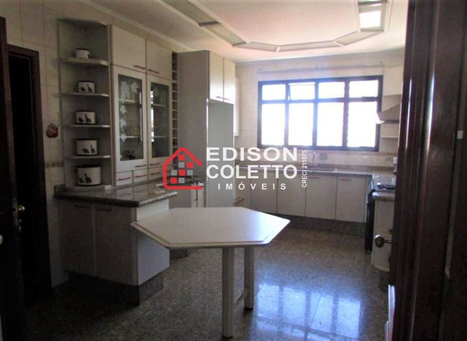 Apartamento à venda com 3 quartos, 192m² - Foto 21