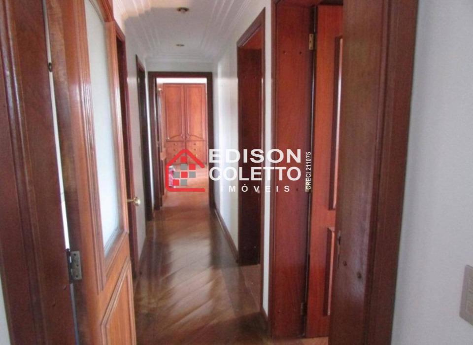 Apartamento à venda com 3 quartos, 192m² - Foto 9