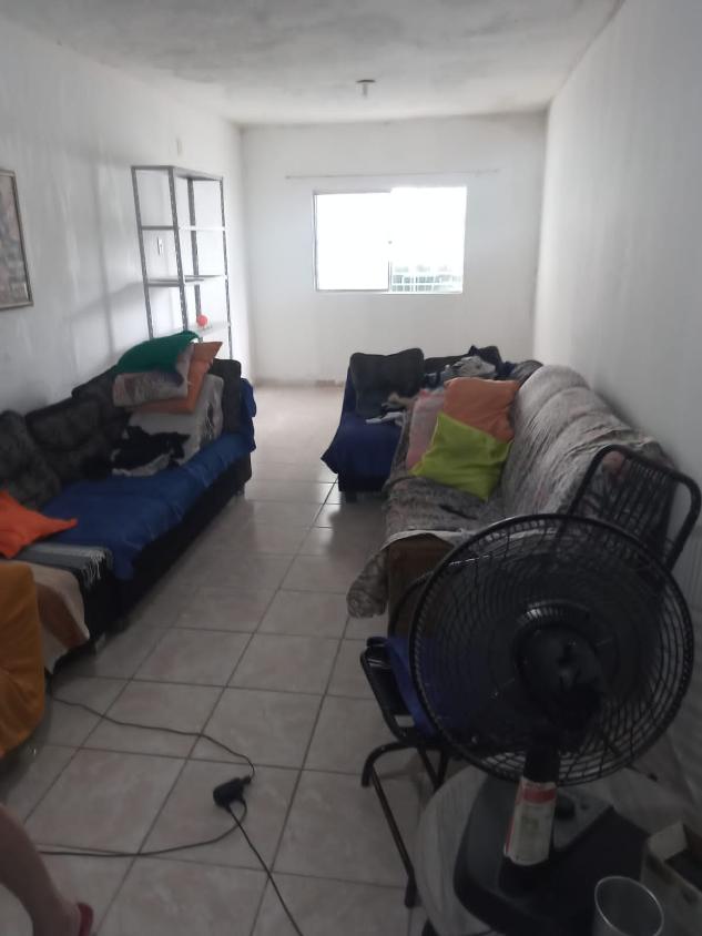 Casa à venda com 3 quartos, 100m² - Foto 3