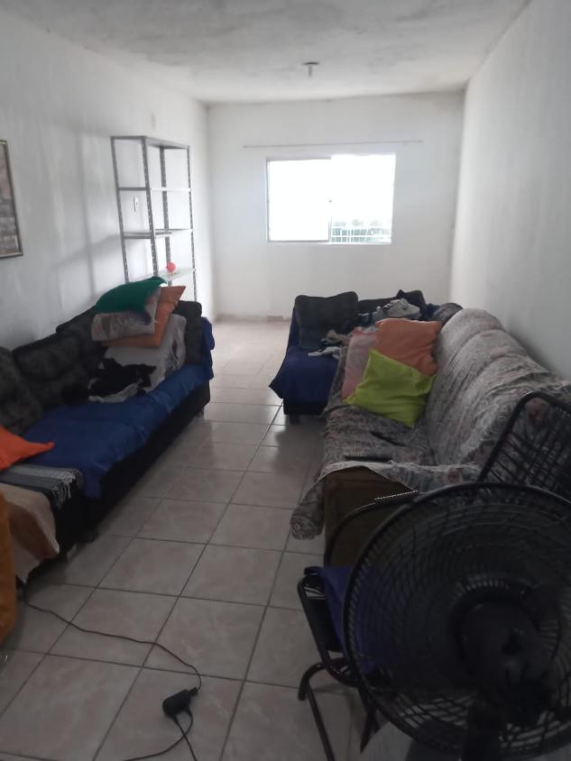 Casa à venda com 3 quartos, 100m² - Foto 4