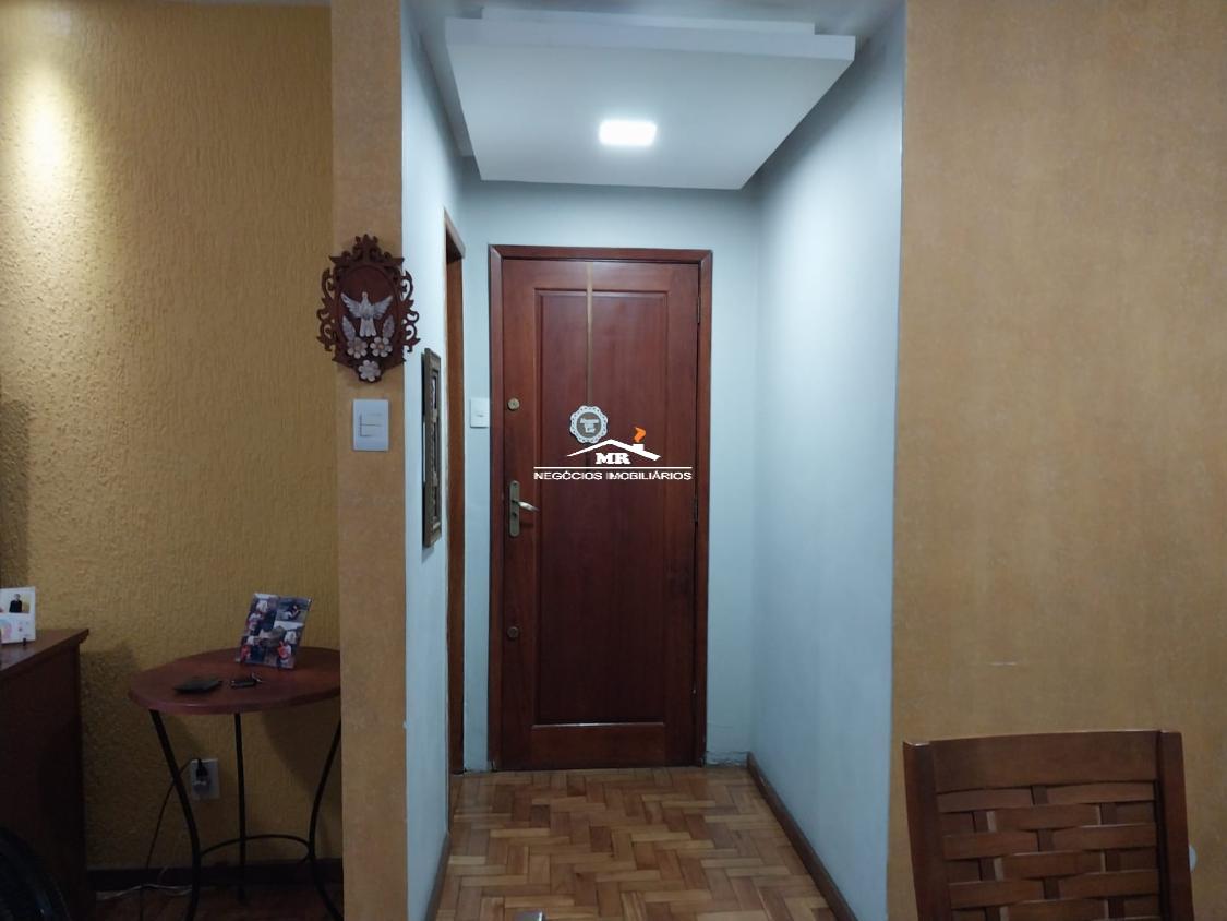 Apartamento à venda com 3 quartos, 134m² - Foto 3