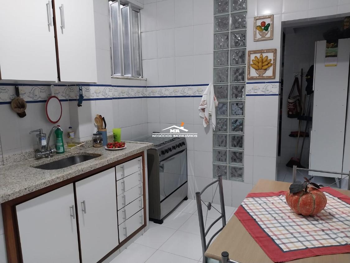 Apartamento à venda com 3 quartos, 134m² - Foto 18