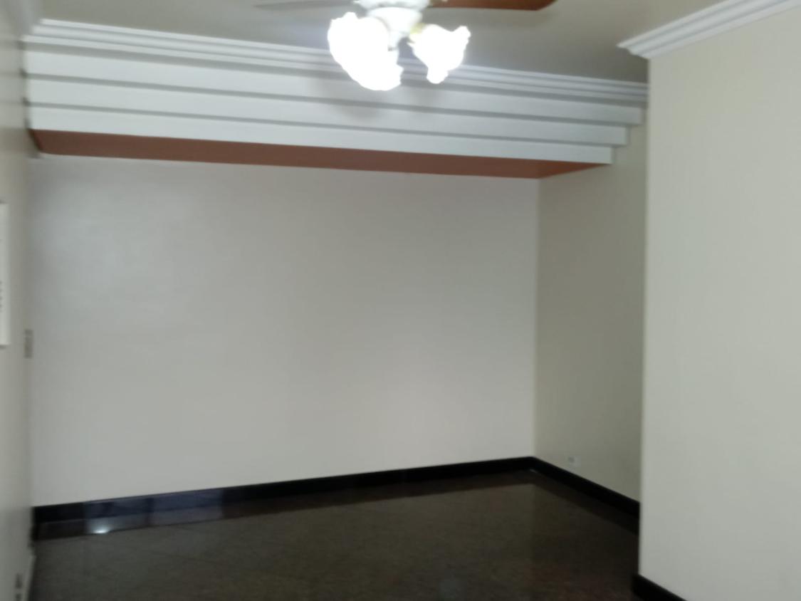 Apartamento à venda com 1 quarto, 40m² - Foto 10