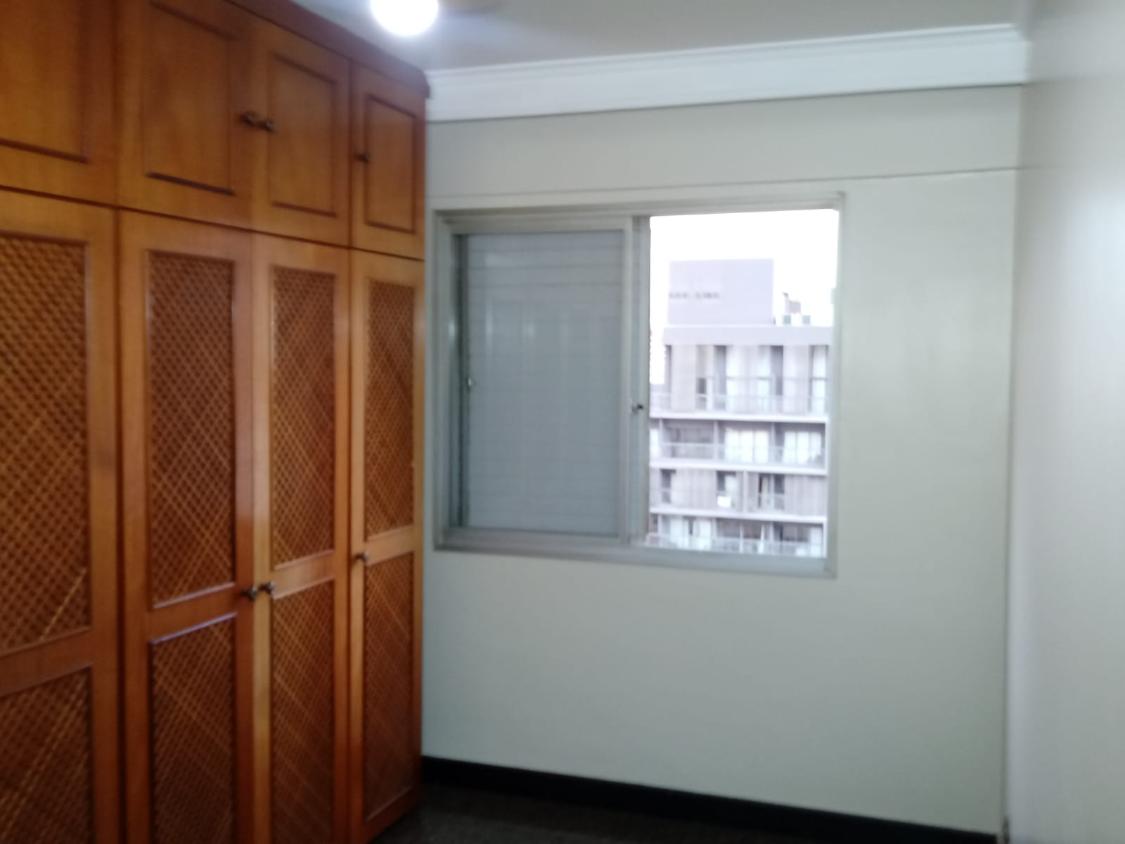 Apartamento à venda com 1 quarto, 40m² - Foto 18