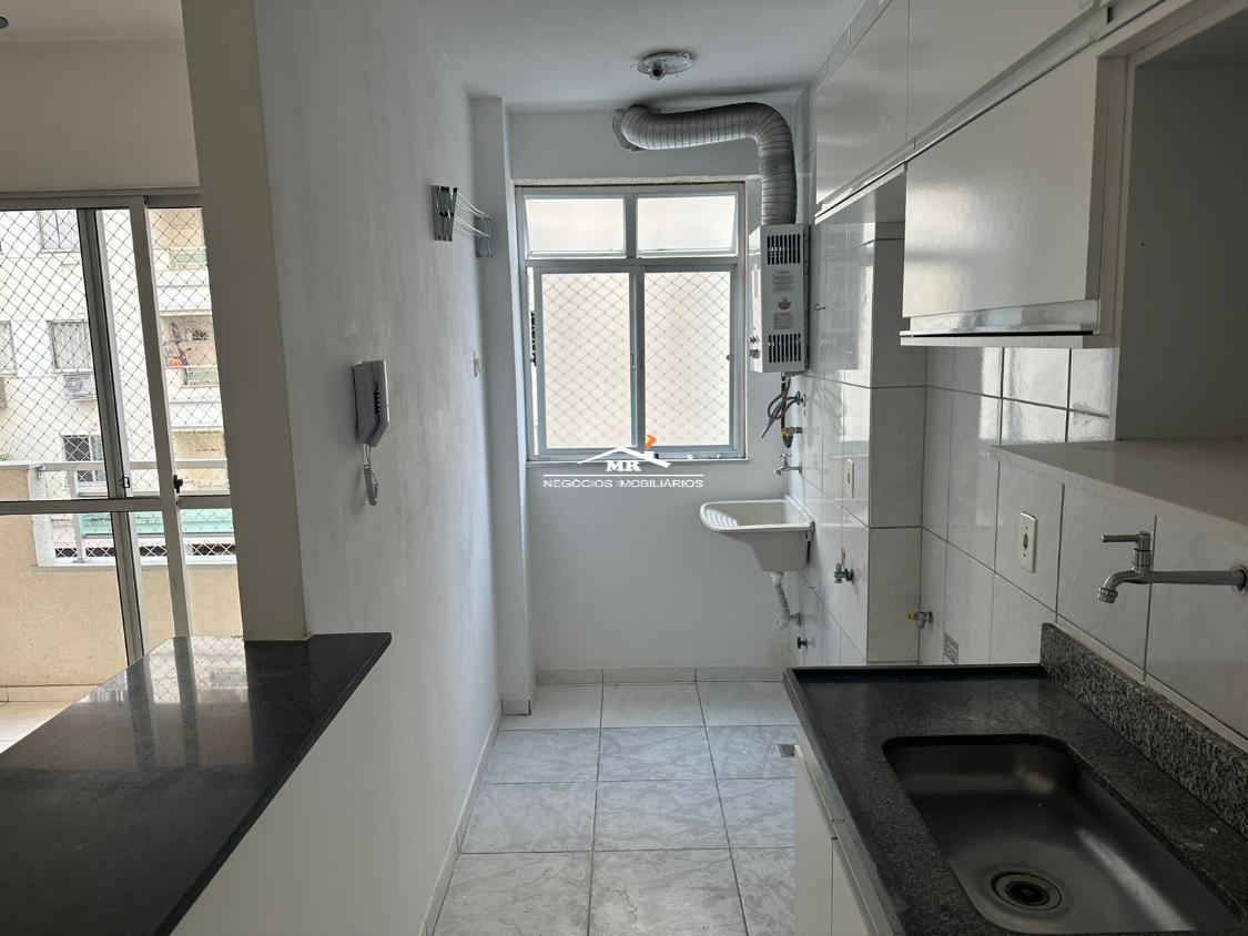 Apartamento à venda com 2 quartos, 65m² - Foto 5