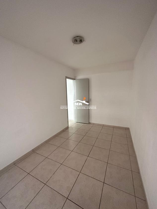 Apartamento à venda com 2 quartos, 65m² - Foto 11