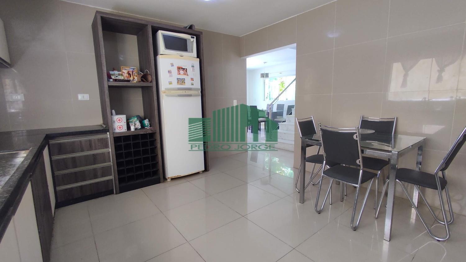 Casa à venda com 4 quartos, 208m² - Foto 20