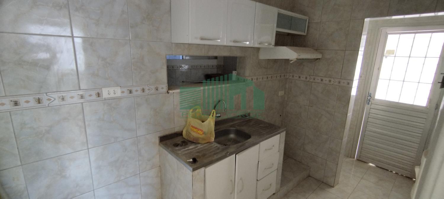 Apartamento à venda com 2 quartos, 60m² - Foto 13