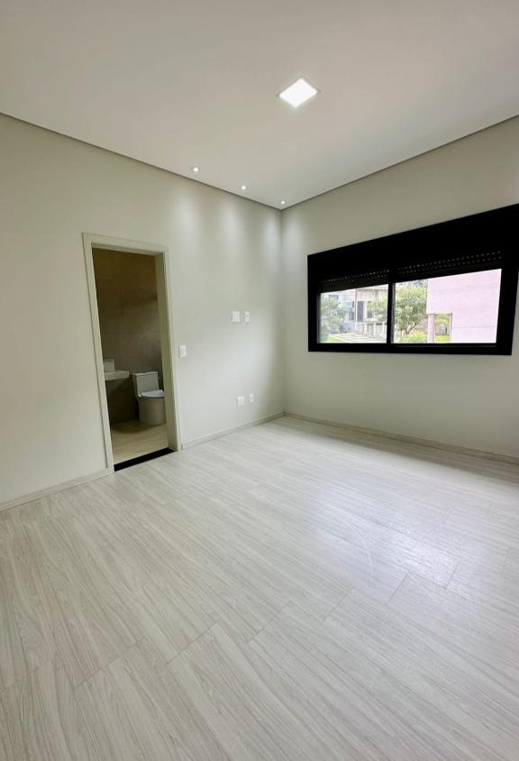 Casa de Condomínio à venda com 3 quartos, 217m² - Foto 4