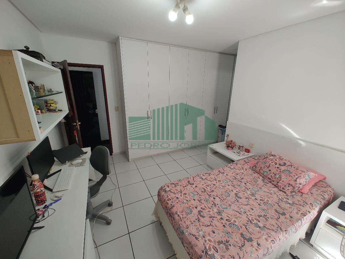 Casa à venda com 4 quartos, 250m² - Foto 12