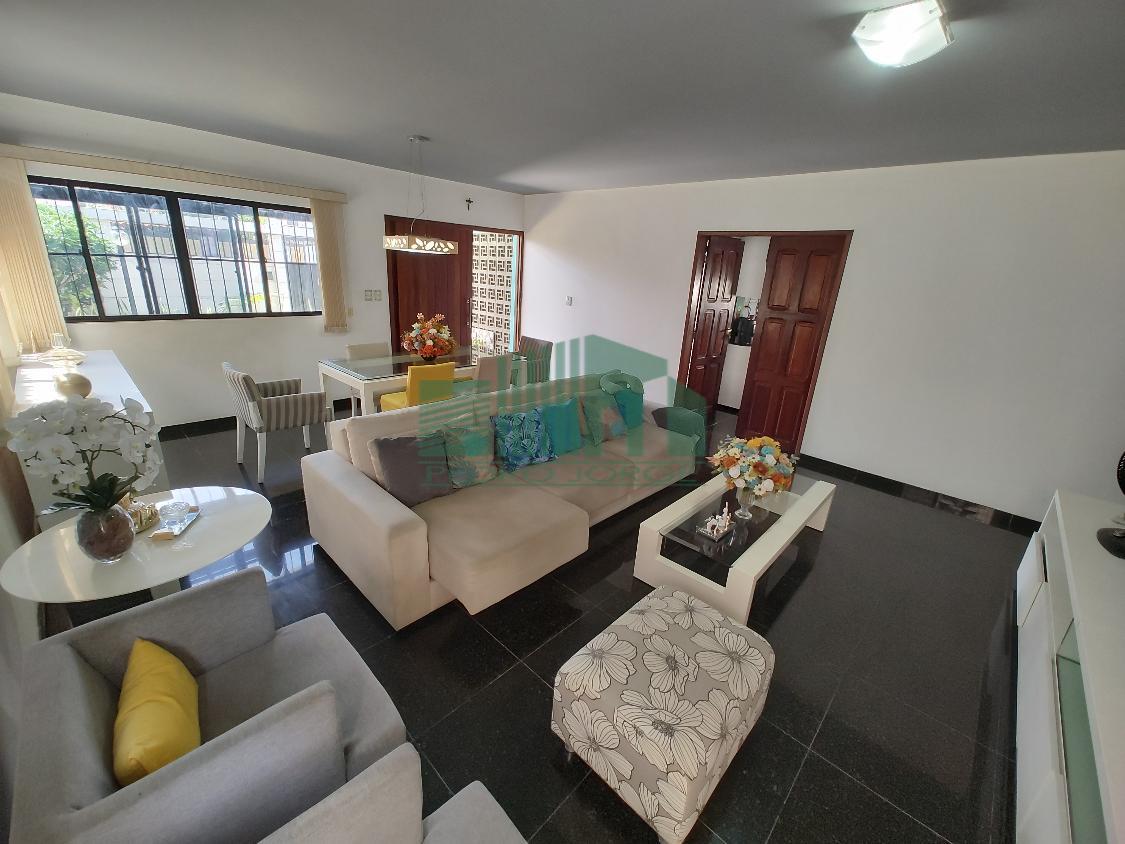 Casa à venda com 4 quartos, 250m² - Foto 6