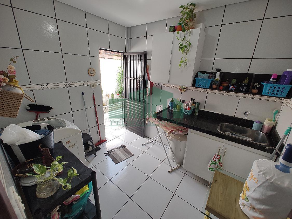 Casa à venda com 4 quartos, 250m² - Foto 17