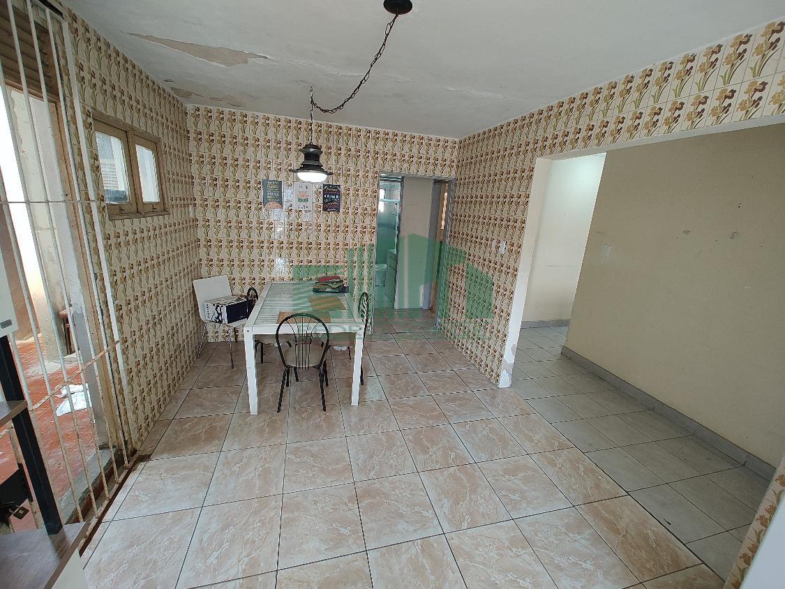 Casa à venda e aluguel com 3 quartos, 200m² - Foto 15