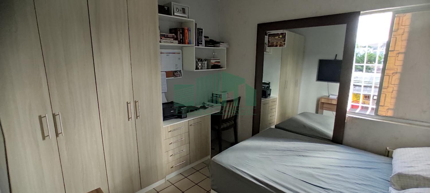 Apartamento à venda com 2 quartos, 80m² - Foto 3