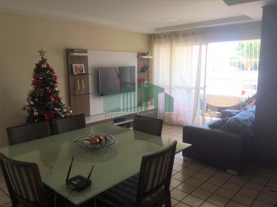 Apartamento à venda com 2 quartos, 80m² - Foto 1