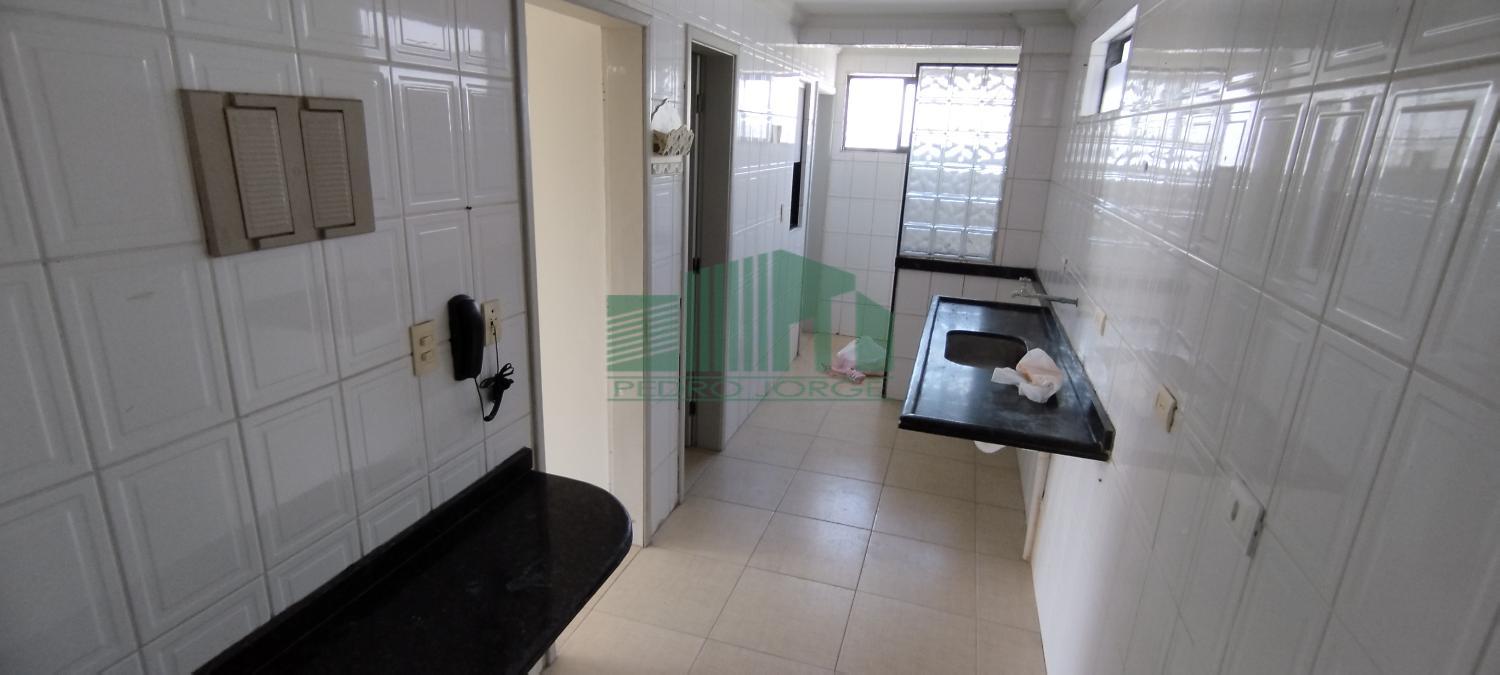 Apartamento à venda com 3 quartos, 135m² - Foto 19