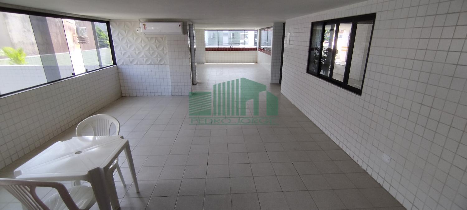 Apartamento à venda com 3 quartos, 135m² - Foto 4