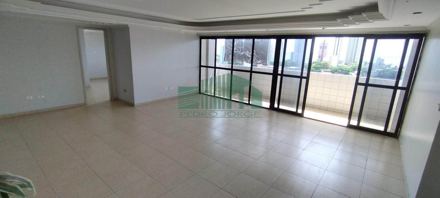 Apartamento à venda com 3 quartos, 135m² - Foto 1