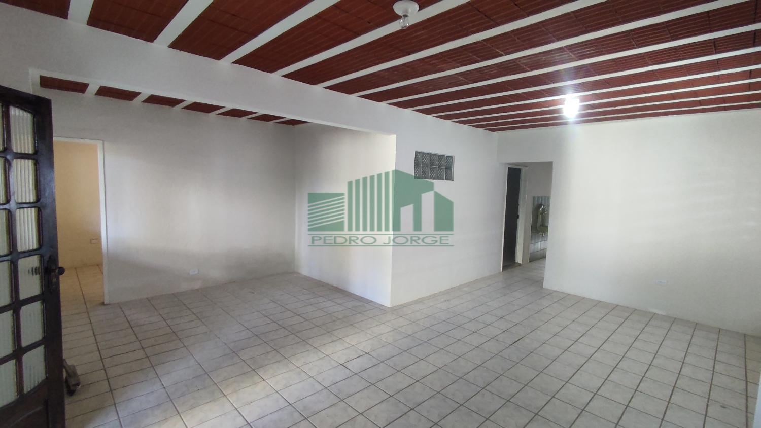 Casa à venda e aluguel com 3 quartos, 200m² - Foto 5