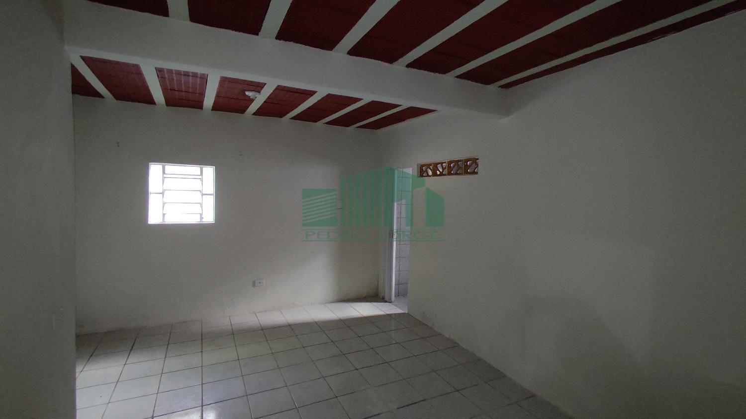 Casa à venda e aluguel com 3 quartos, 200m² - Foto 9