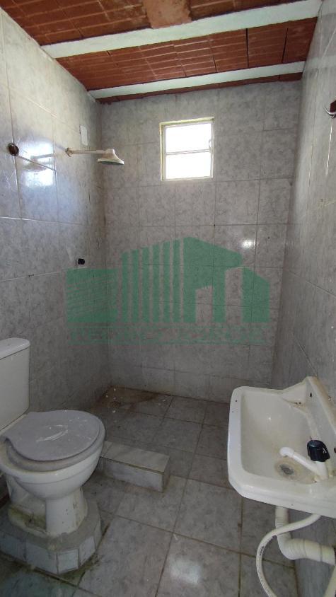 Casa à venda e aluguel com 3 quartos, 200m² - Foto 14