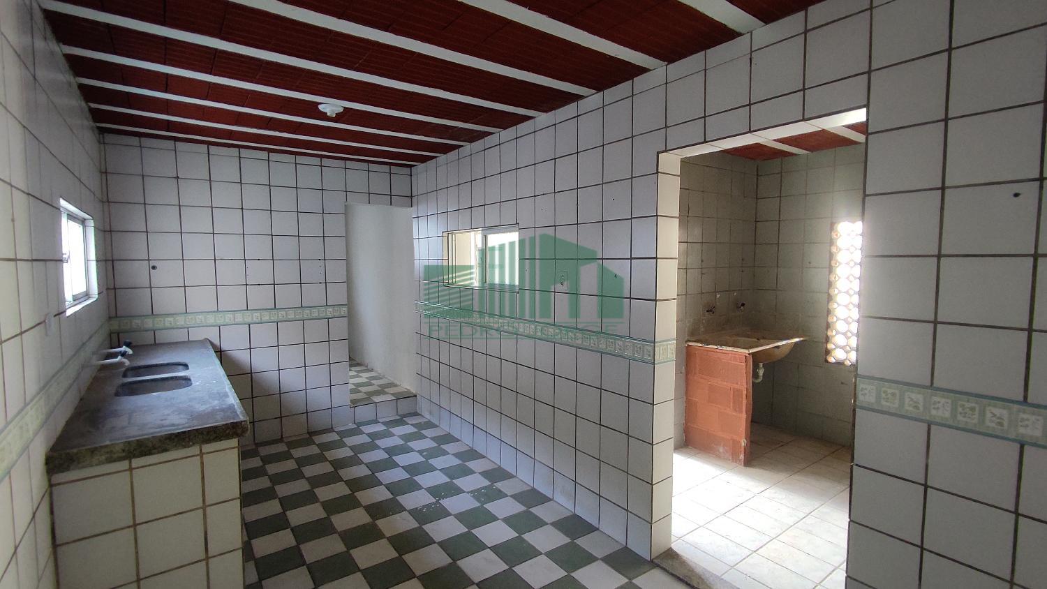 Casa à venda e aluguel com 3 quartos, 200m² - Foto 15