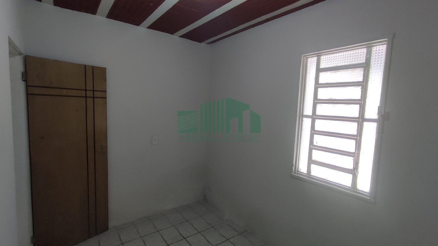 Casa à venda e aluguel com 3 quartos, 200m² - Foto 13