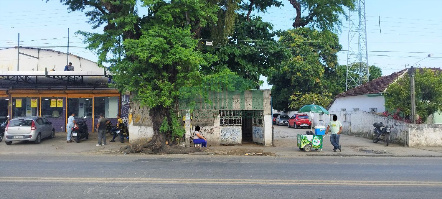 Casa à venda com 1 quarto, 200m² - Foto 1