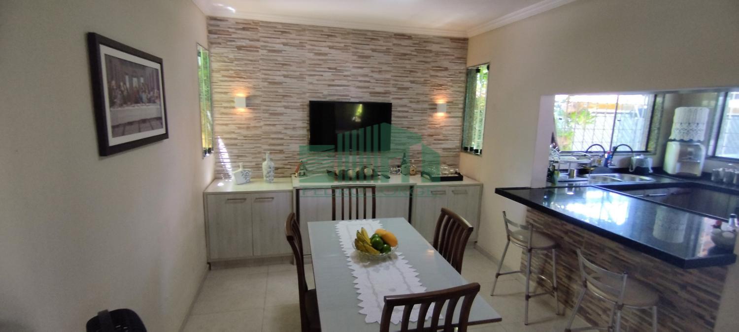 Casa à venda com 4 quartos, 300m² - Foto 12